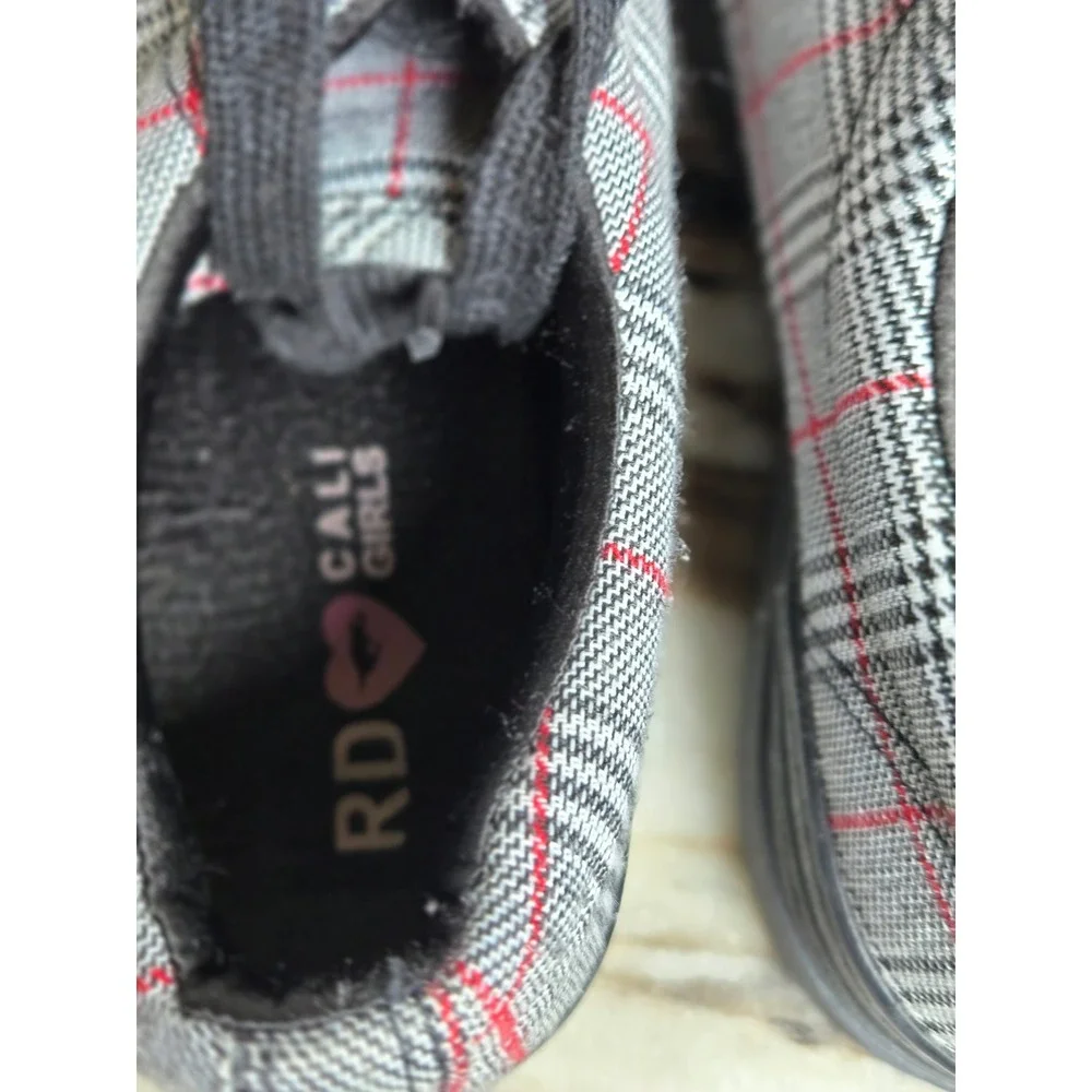 RDxCaligirls Fender Glen Plaid Low Top Platform Sneakers‎ Grey Red Black US 8.5